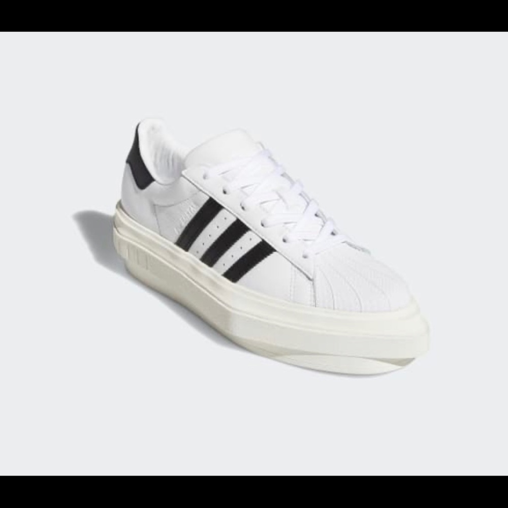Beyoncé Superstar Platform shoes